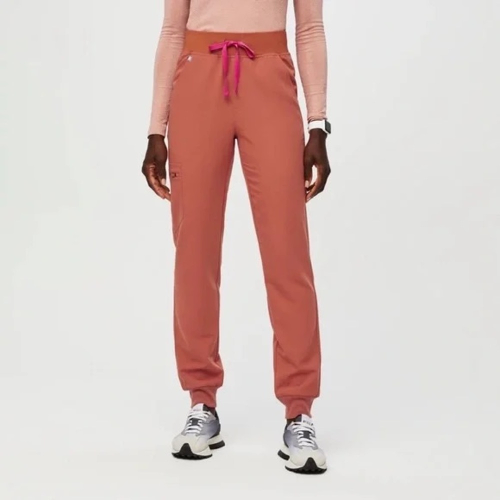 women's Figs Terracotta Zamora™ High Waisted 2.0 - Jogger Scrub Pants